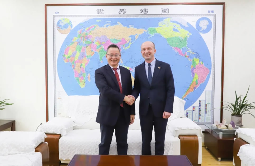 白俄羅斯駐華大使館公使參贊到訪山外山，共拓國際合作新機遇